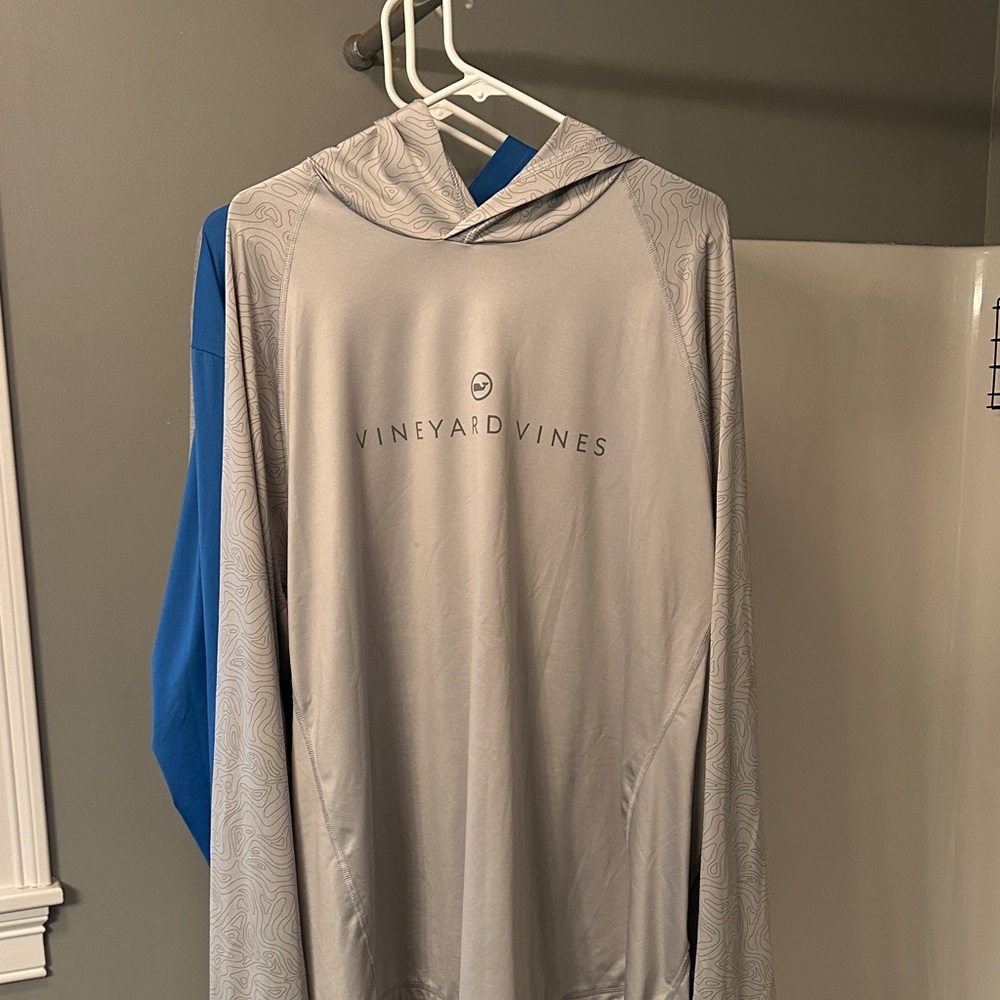 2 Vineyard Vines performance Hooded Tops blue n grey size xxl - avalanche xxl